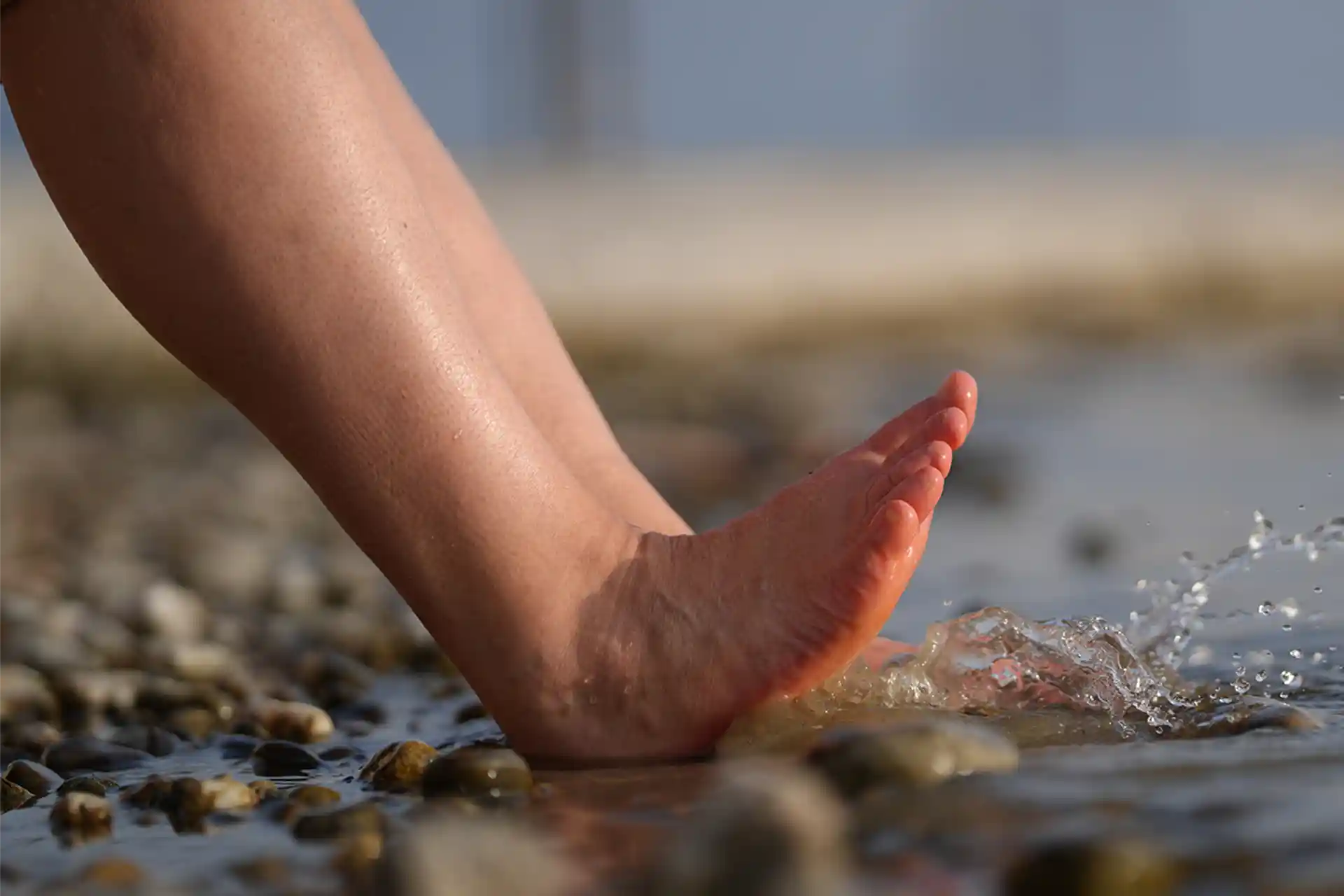 Füße im Wasser – Lebensfreunde